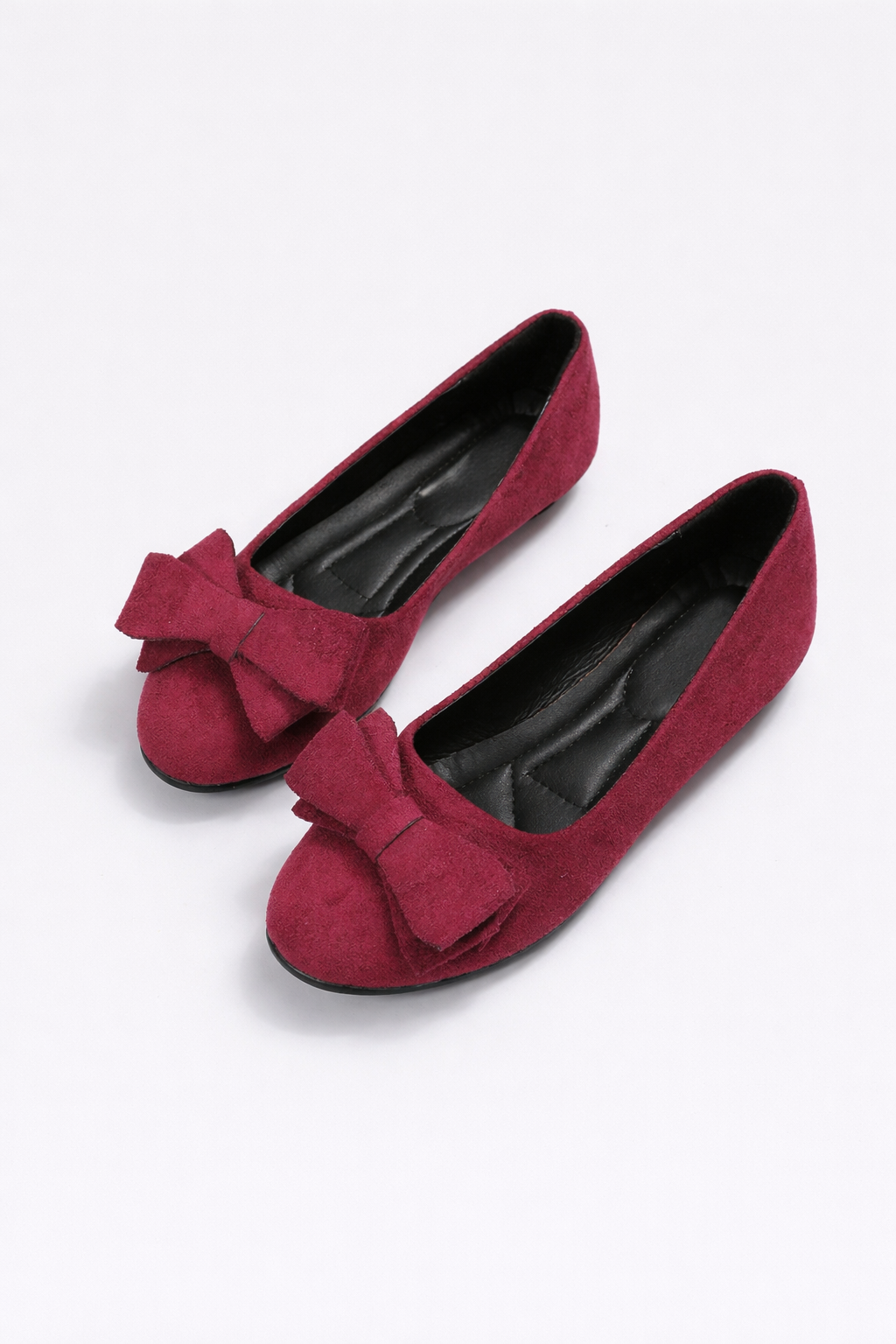 Pretty Ballet Flats with Bow Accents