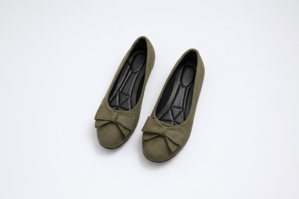 Pretty Ballet Flats with Bow Accents - Luxivelle