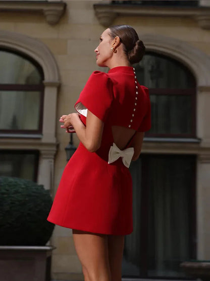 Christin | Short mini dress with shoulder pads