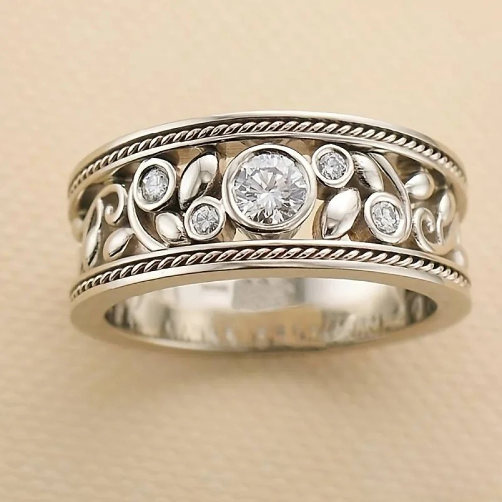 Vintage Style Sterling Silver Zirconia Ring - Luxivelle