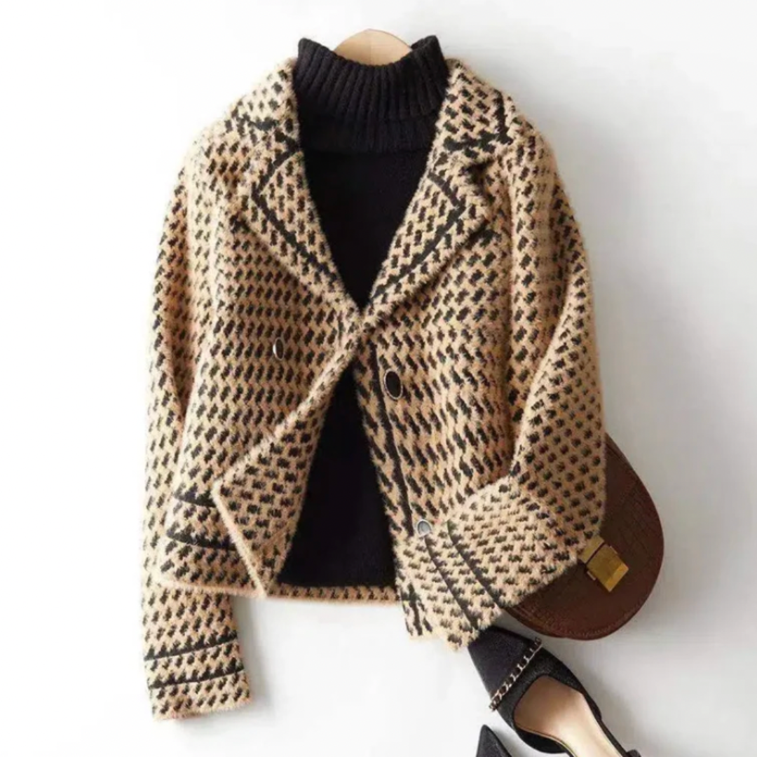 Ladies Cozy Pullover Jacket with Collar