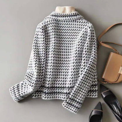Ladies Cozy Pullover Jacket with Collar