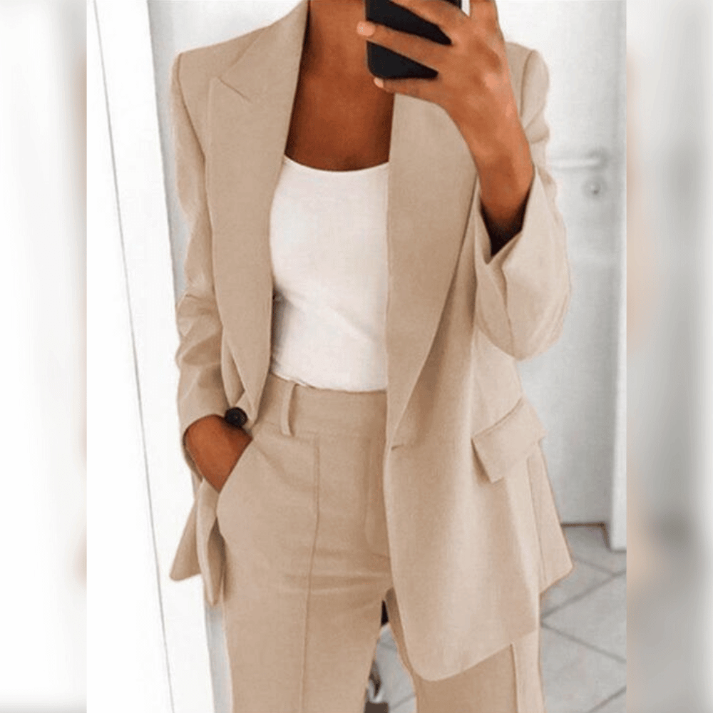 Elegant Ladies Suit with Blazer Top
