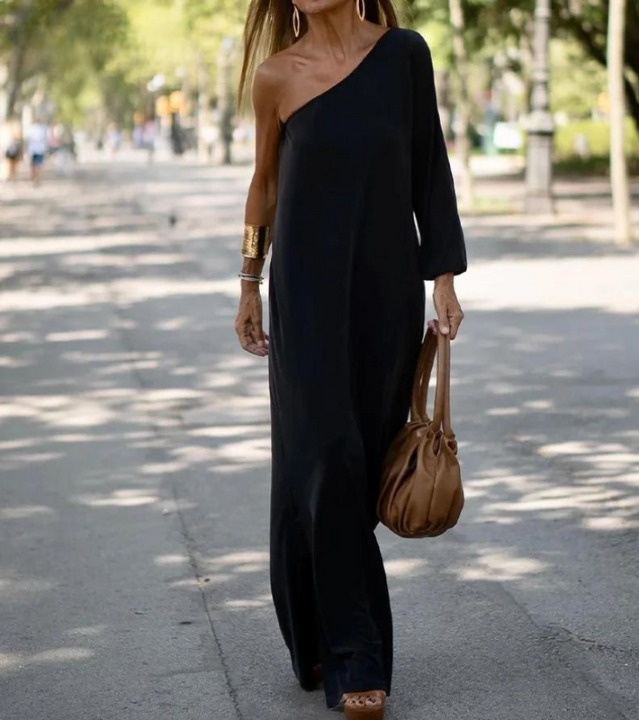 Maya | Elegant Women's Maxi Dress - Flattering Venus Cut, Versatile Style