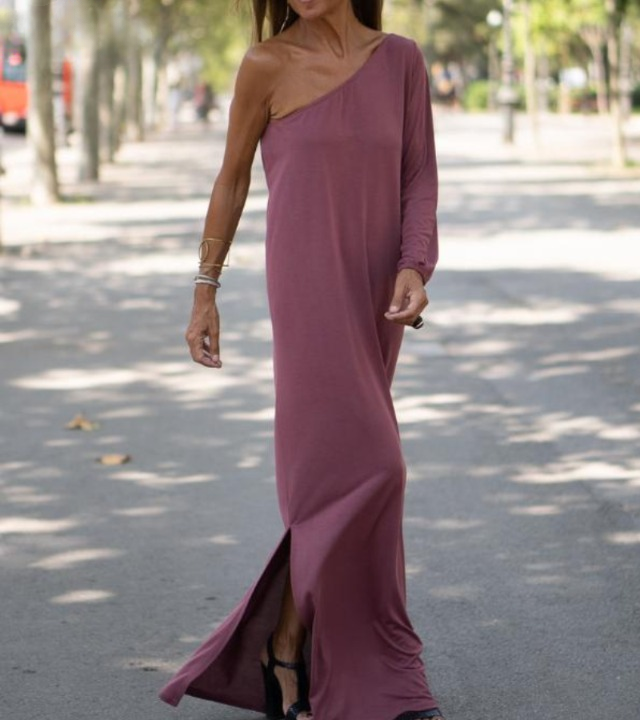 Maya | Elegant Women's Maxi Dress - Flattering Venus Cut, Versatile Style