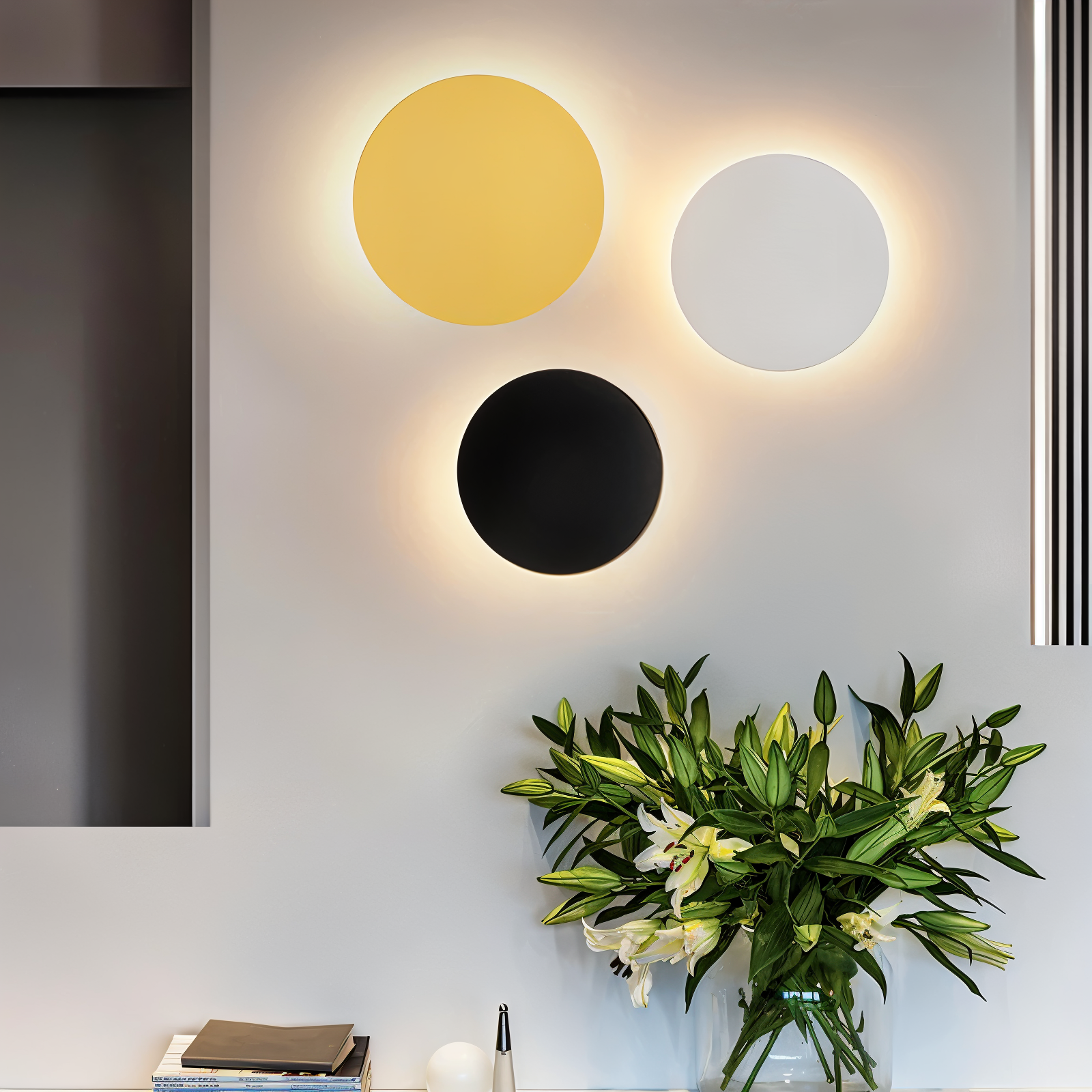 Sleek Round LED Wall Lamp - Luxivelle