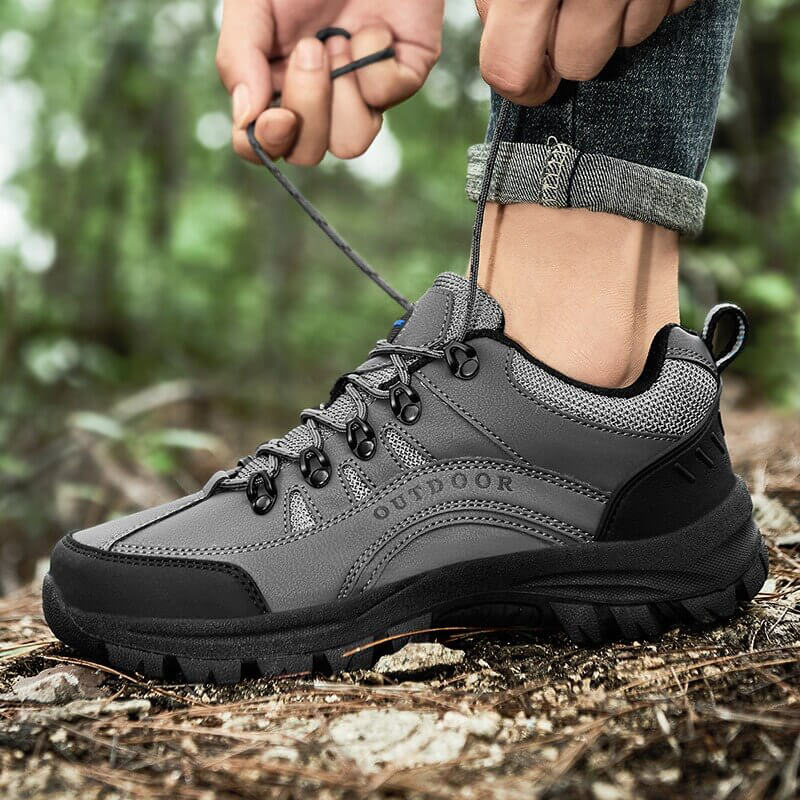Comfortable Men's Supportive Hiking Boots
