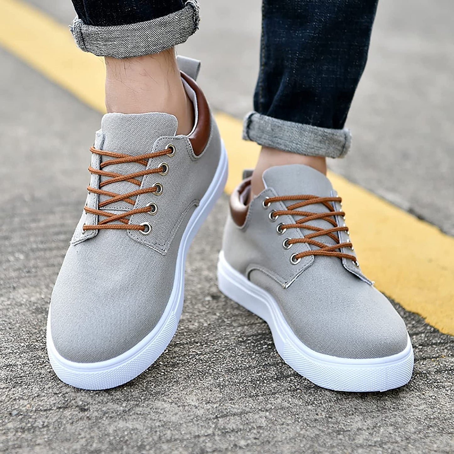Casual Men's Low Top Lace Sneakers