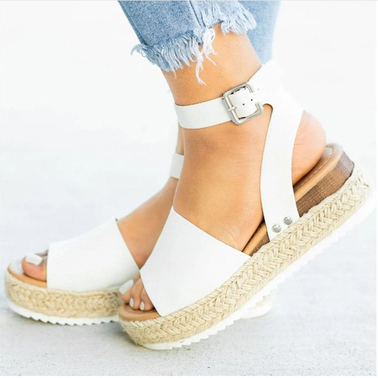 Comfortable Womens Flat Beach Sandals