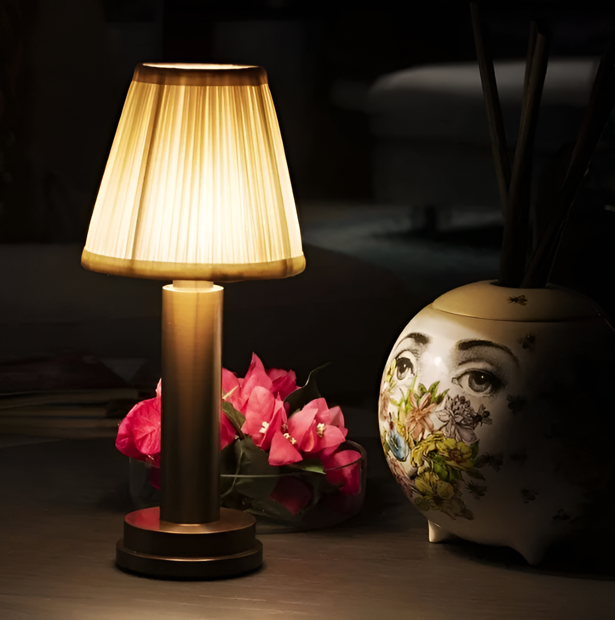 Classic Style Dimmable Metal Desk Lamp