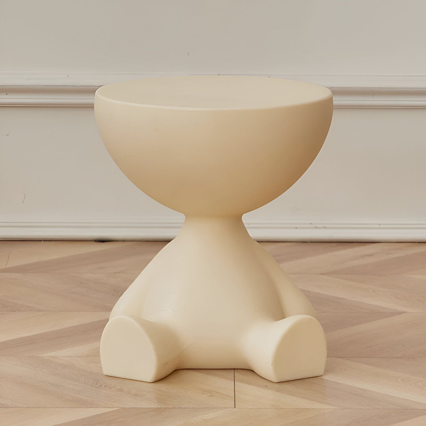 Elegant Circular Coffee Table for Living Room Decor