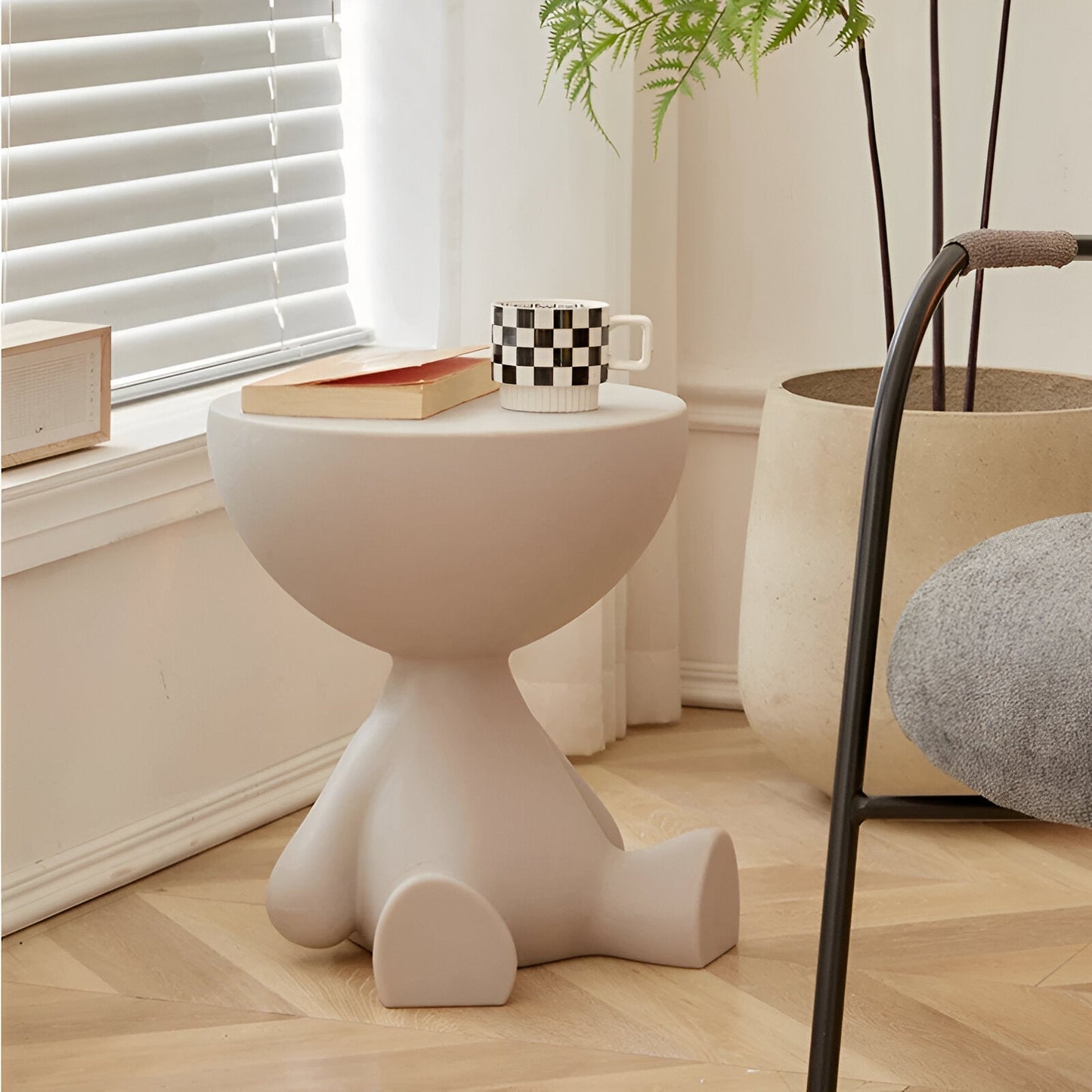 Elegant Circular Coffee Table for Living Room Decor