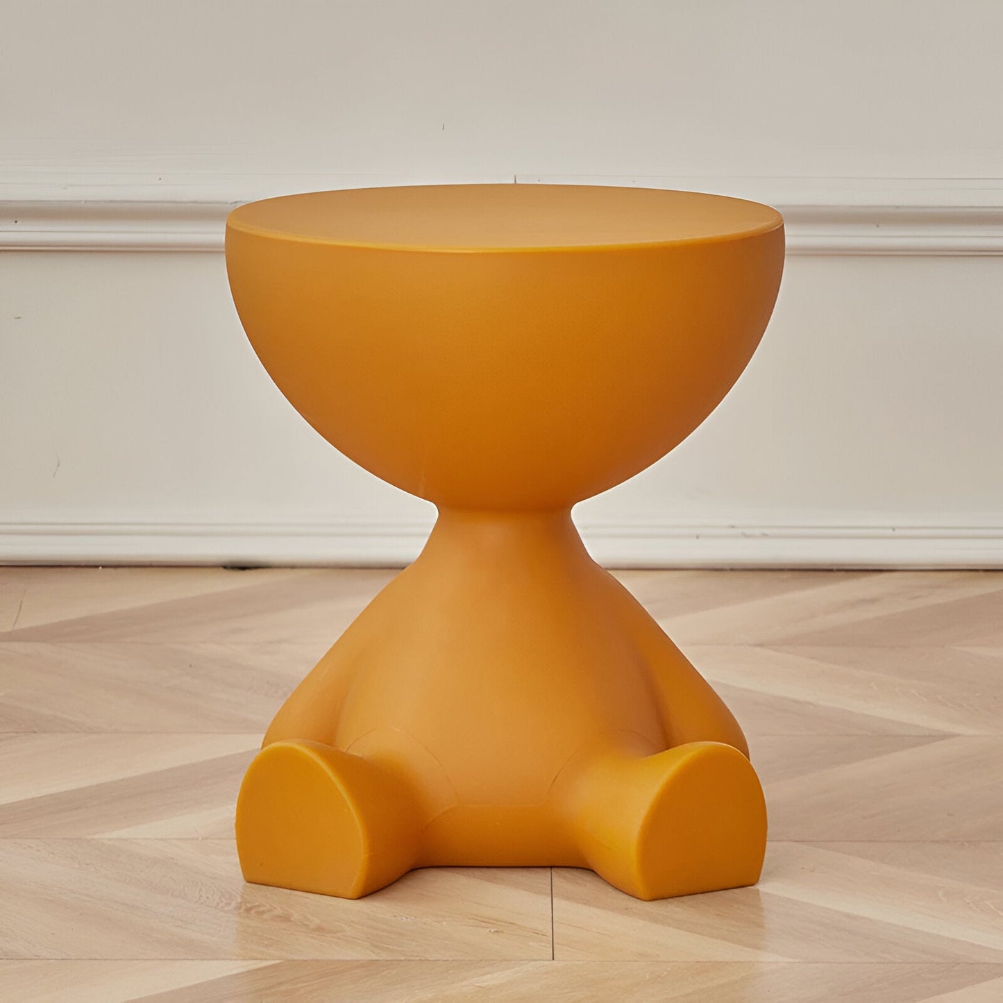 Elegant Circular Coffee Table for Living Room Decor