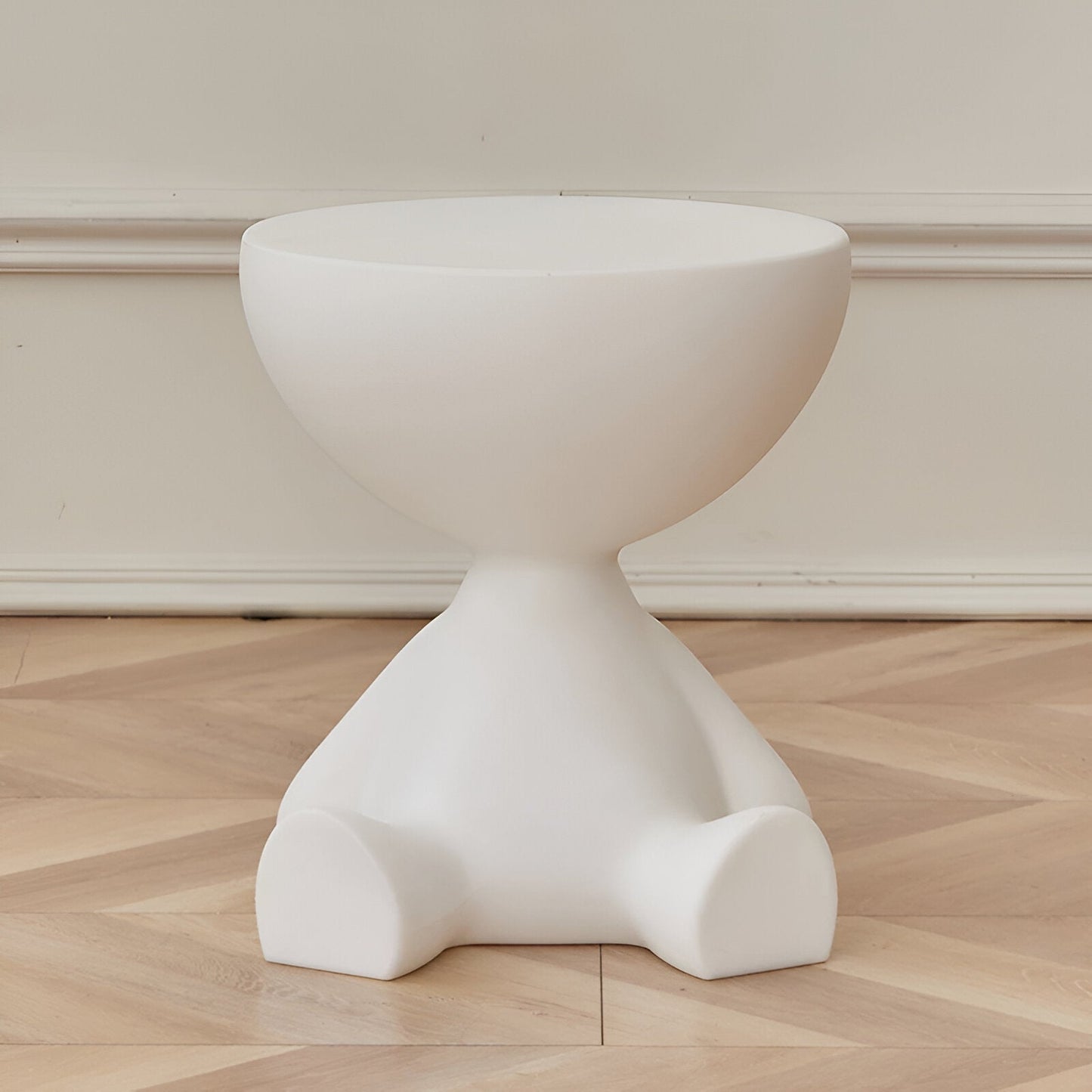 Elegant Circular Coffee Table for Living Room Decor
