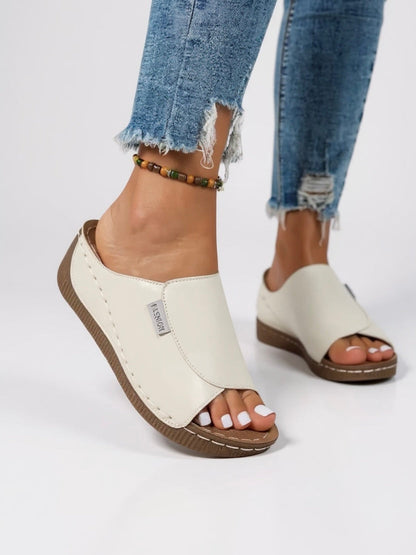 Comfortable Flat Sandal Slides