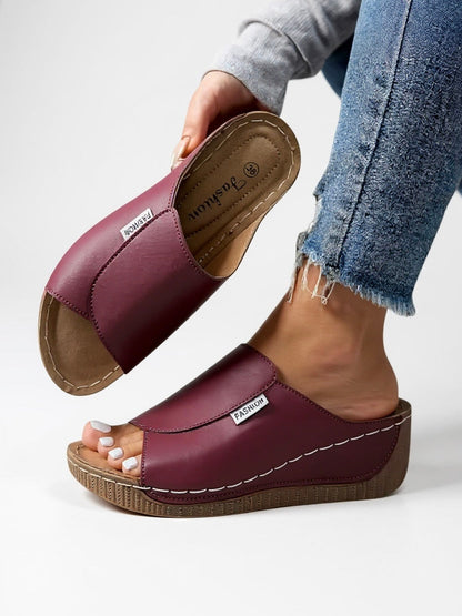 Comfortable Flat Sandal Slides