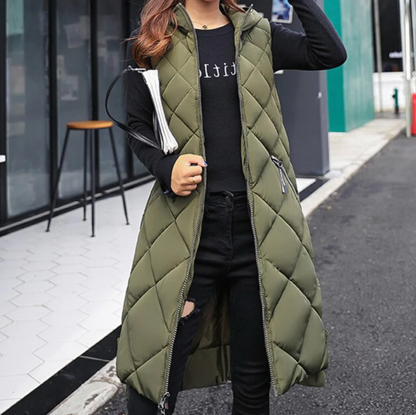 Jennifer | Comfortable and versatile vest with hood