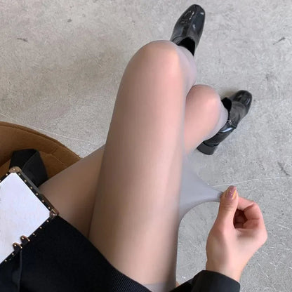 Juliane | Slim fit fishnet tights