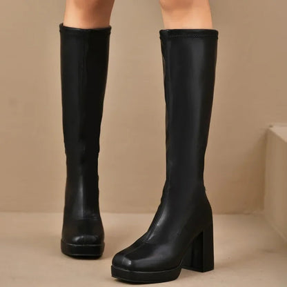 Kathrin | Striking over the knee boots