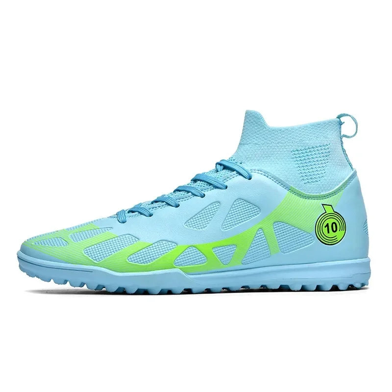 Kevin | Unisex football boots with spikes
