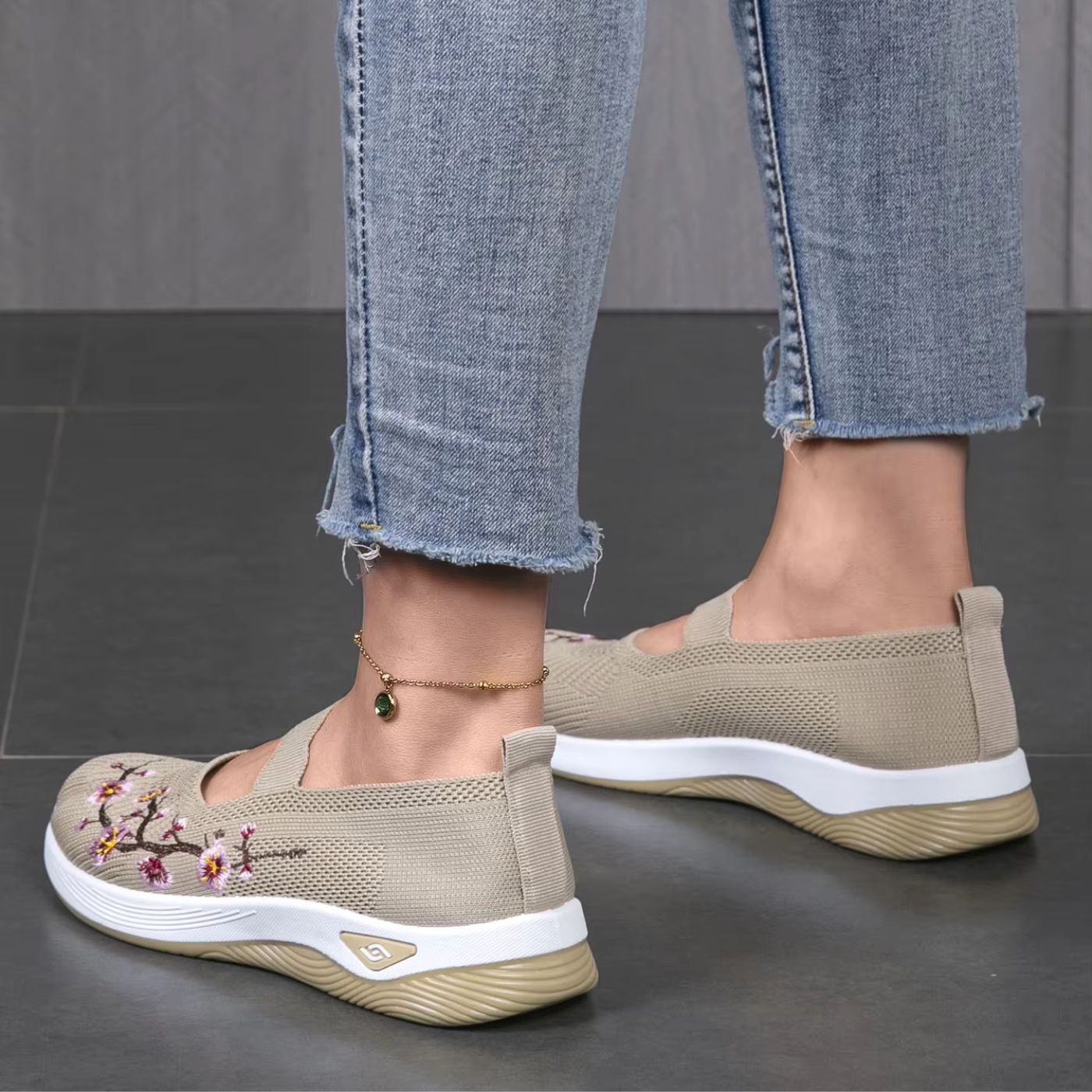 Comfortable Breathable Orthopedic Walking Shoes