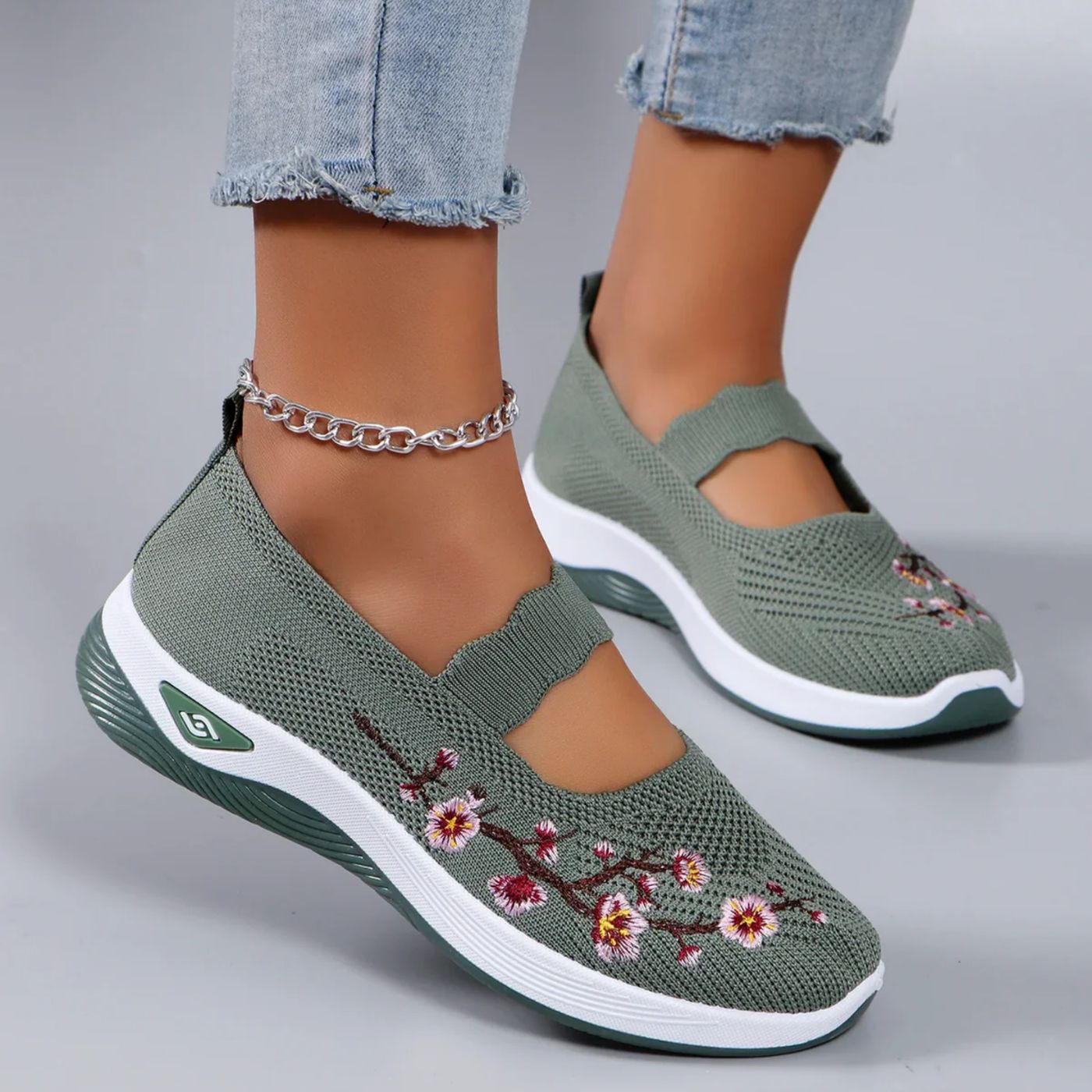 Comfortable Breathable Orthopedic Walking Shoes