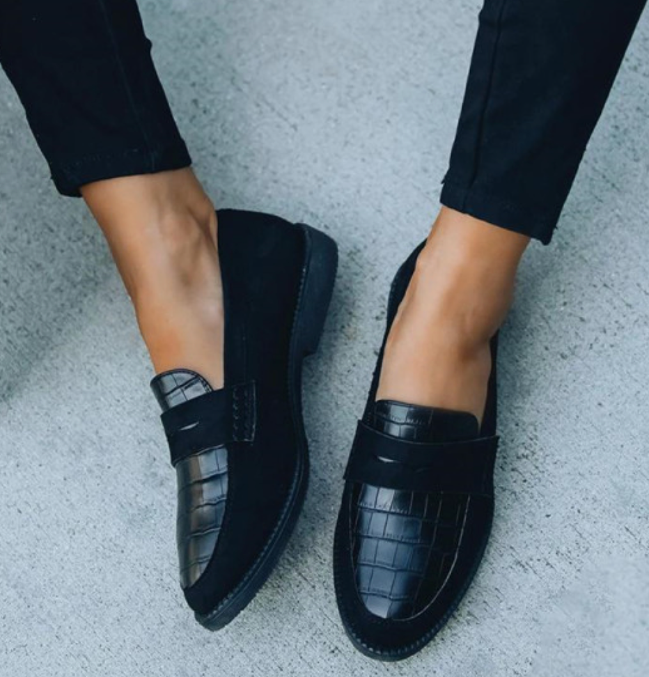 Comfortable Slip On Women's Shoes - Luxivelle