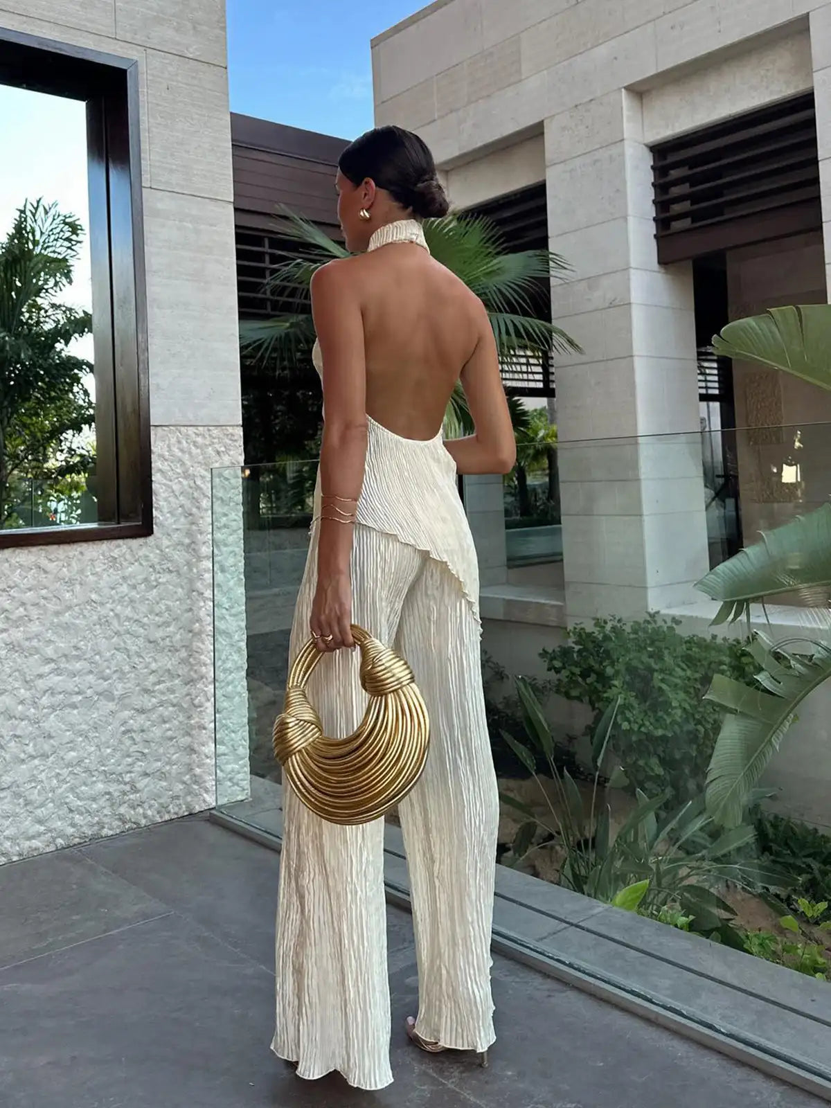 Luna | Two-Piece Matching Set for Women with Chic Halter Neckline and Flowing Wide-Leg Fit-5