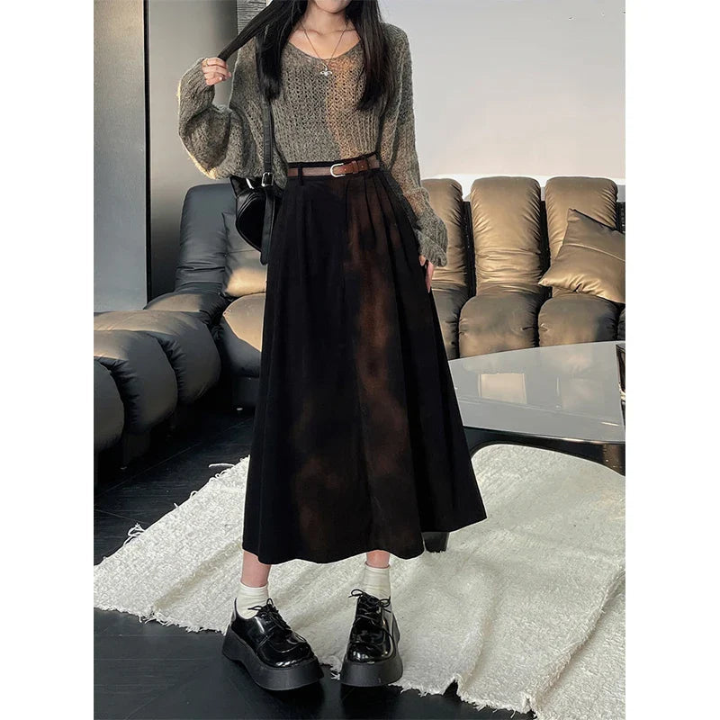 Mara | Black Midi Skirt – Comfortable, Pleated & Elegant 1