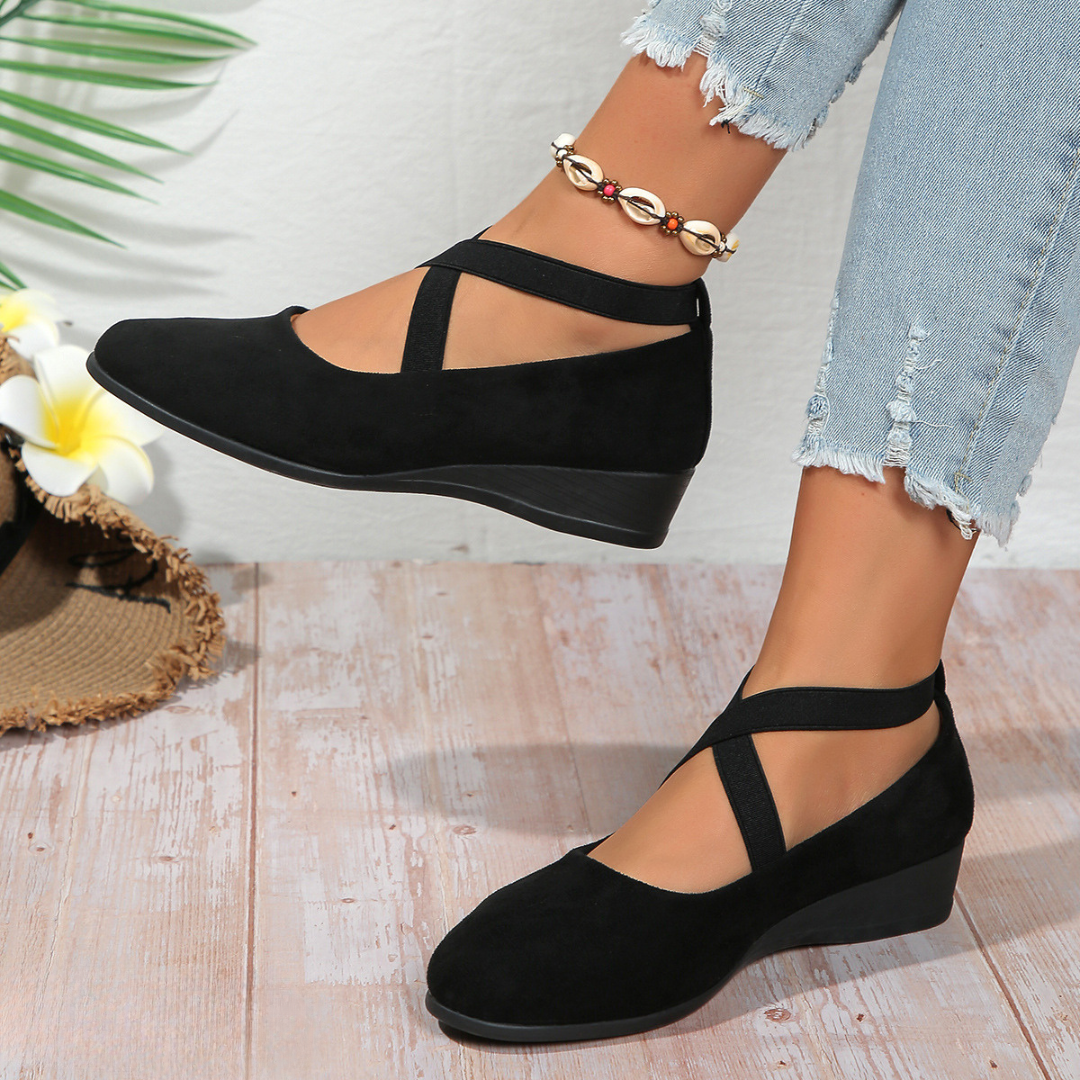 Comfortable Everyday Walking Shoes - Luxivelle