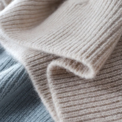 Maria | Elegant turtleneck sweater