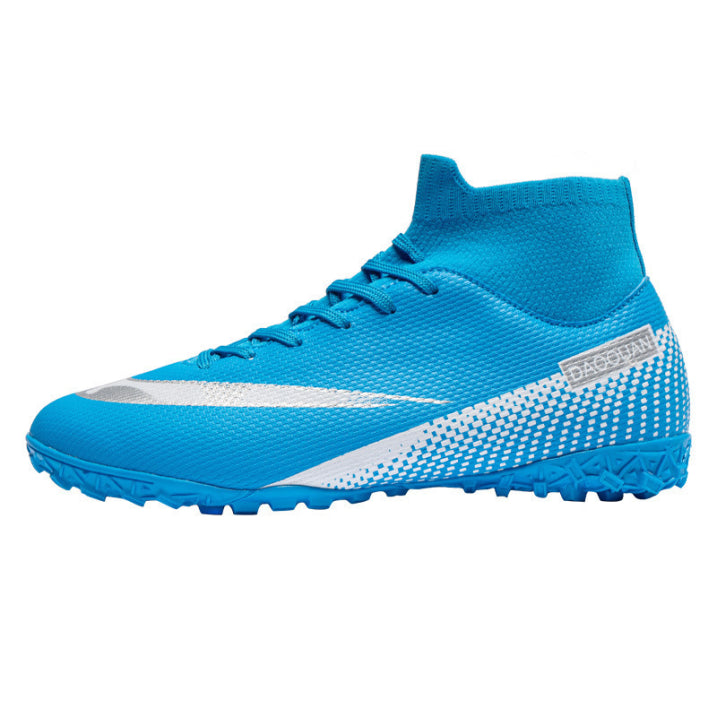 Mathias | Football boots with spikes