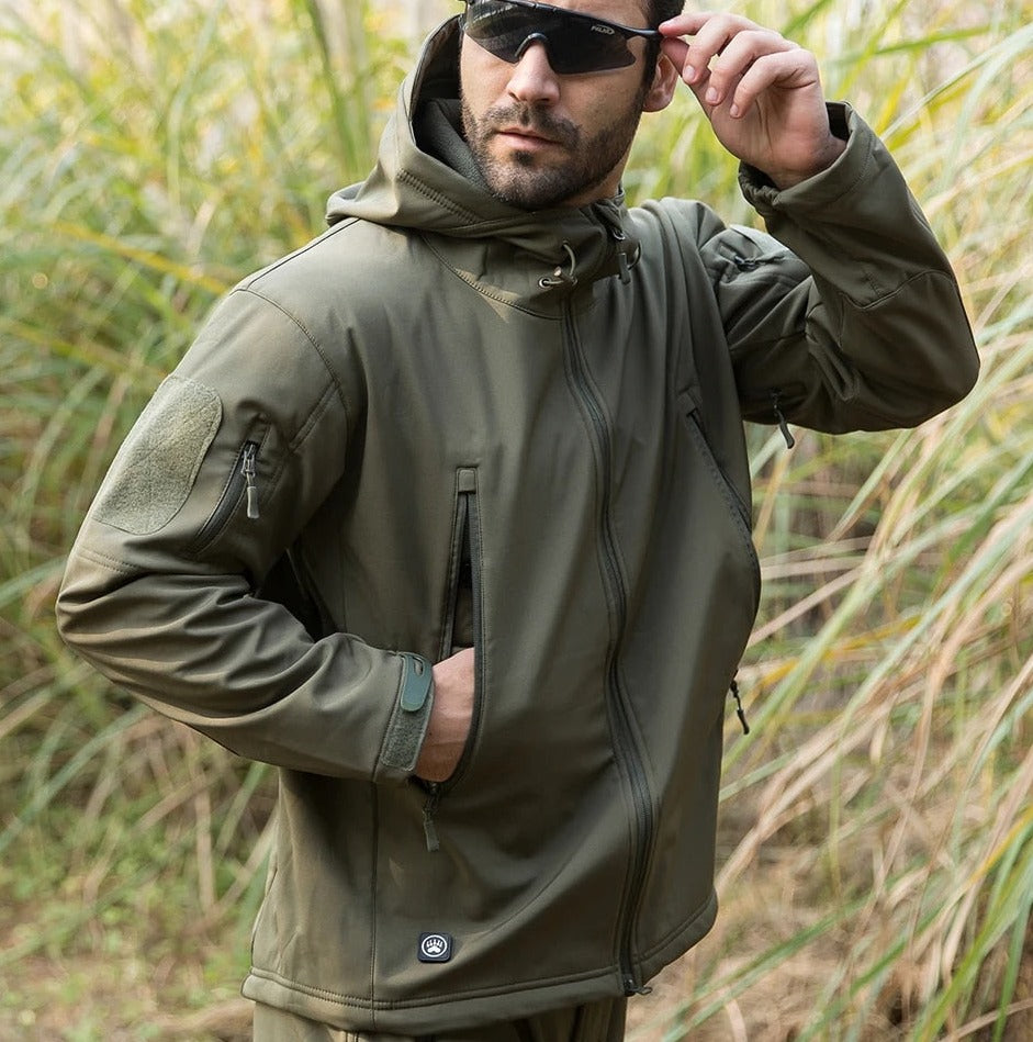 Waterproof Windproof Outdoor Jacket with Fleece and Pockets