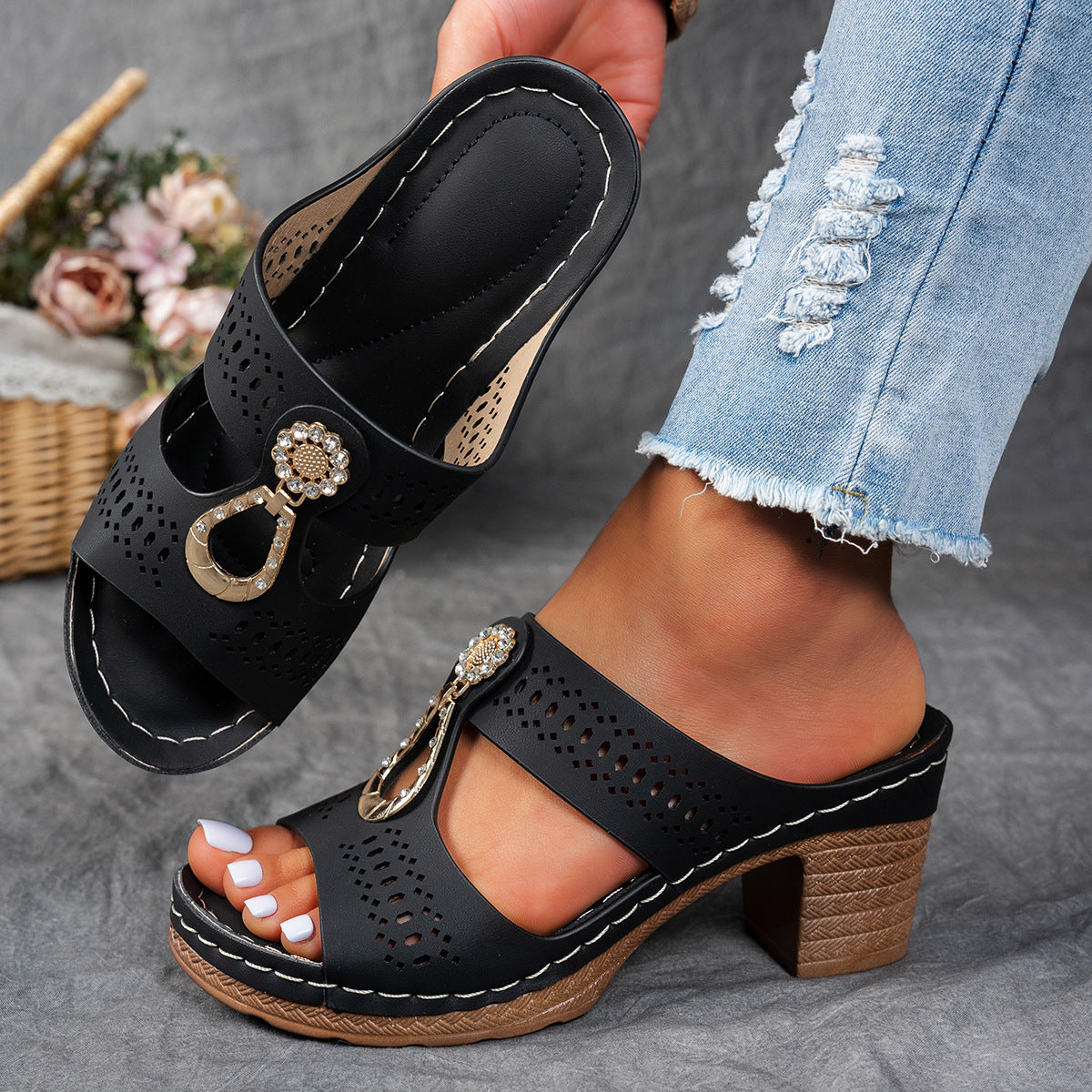 Comfortable Crystal High Heel Sandals - Luxivelle