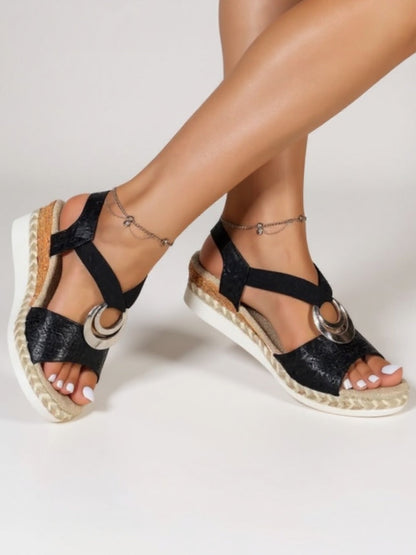 Comfortable Beach Crest Sandals