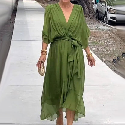Curvy Chic V-Neck Knee Length Dress