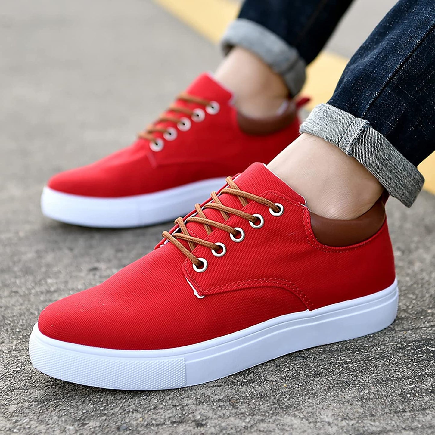 Casual Men's Low Top Lace Sneakers