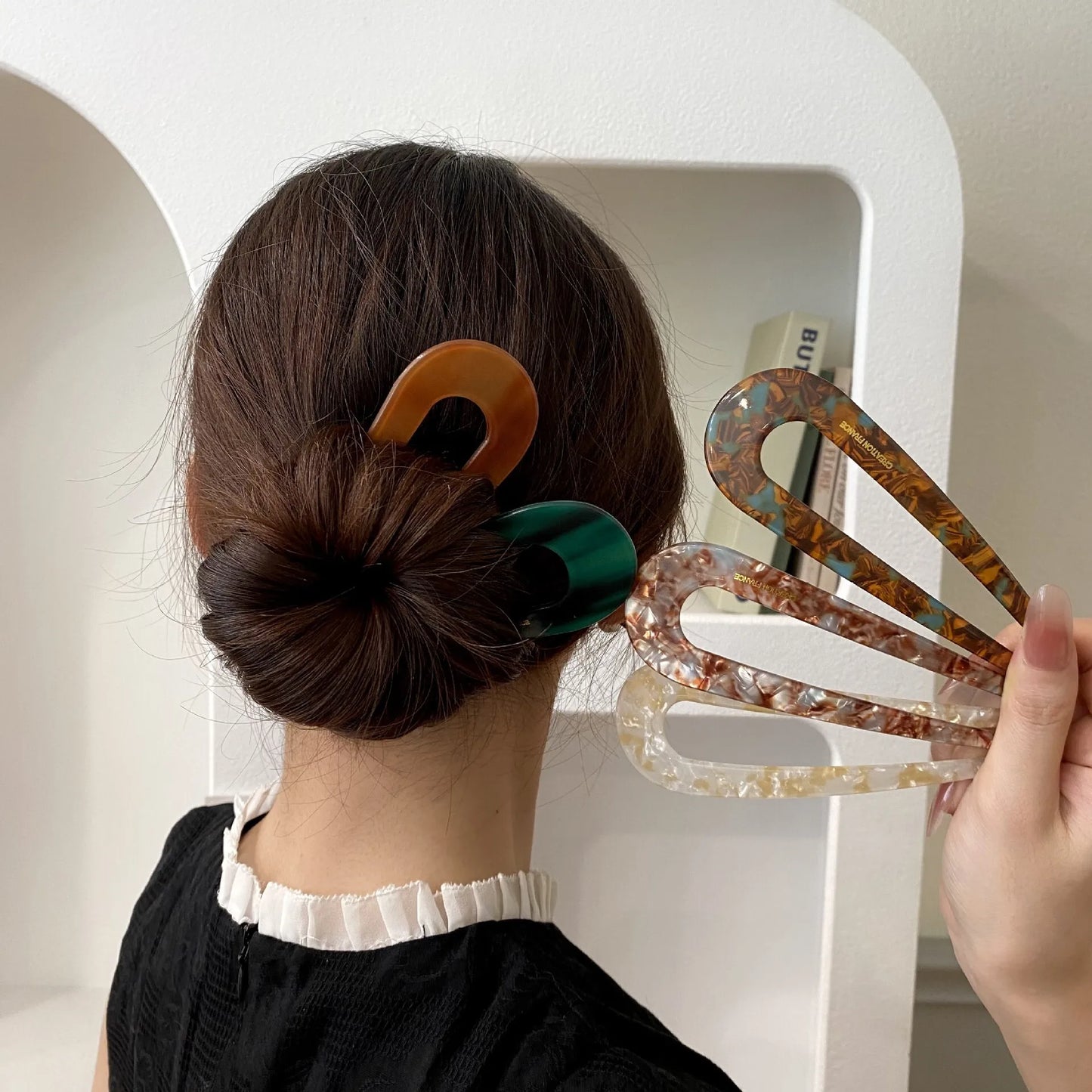 Chic Marble Hair Clips for Women Bun Maker - Luxivelle