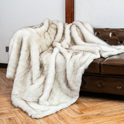 Plush Faux Fur Throw Blanket – Soft Cozy Home Decor