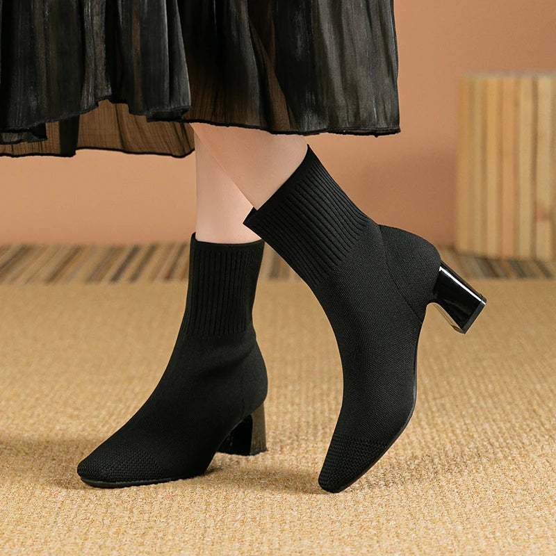 Eveloni | Black Ankle Boots for Women - Stylish Comfort & Support 2