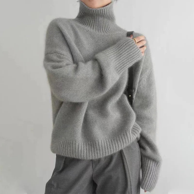 Grace | Fashionable turtleneck sweater
