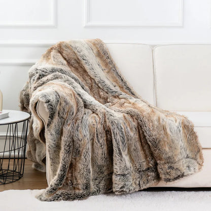 Plush Faux Fur Blanket - Soft and Warm Throw