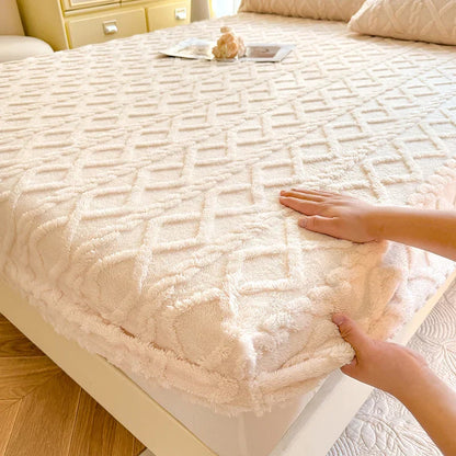 Plush Comfort Fit Bed Sheet - Luxivelle