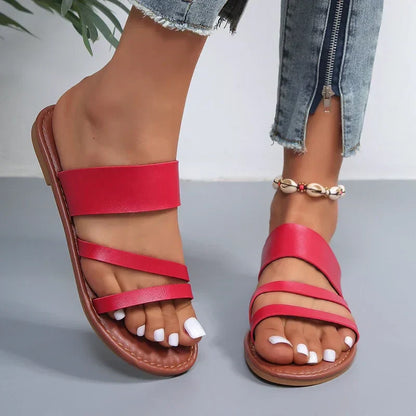 Relaxed Fit Comfortable Flat Sandals