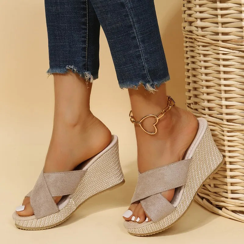 Fashionable High Heel Wedge Sandals