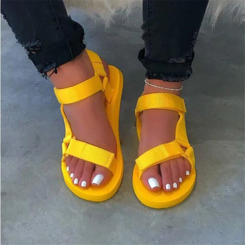 Comfortable Buckle Toe Sandals for Ladies
