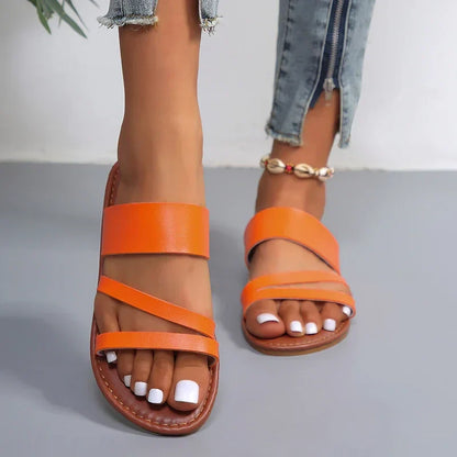 Relaxed Fit Comfortable Flat Sandals
