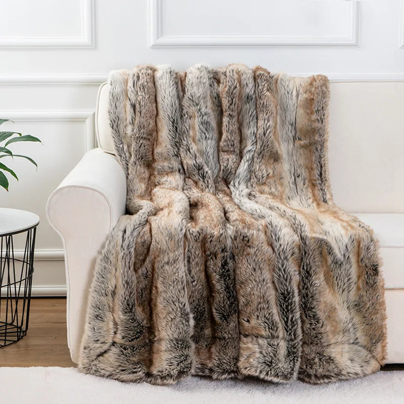 Plush Faux Fur Blanket - Soft and Warm Throw