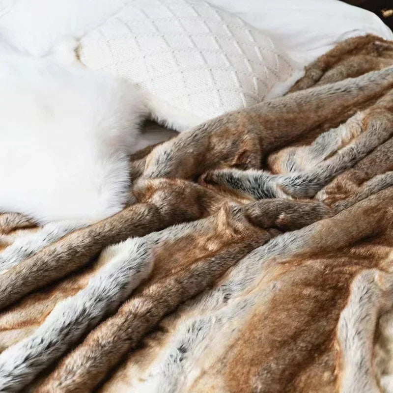 Plush Faux Fur Blanket - Soft and Warm Throw
