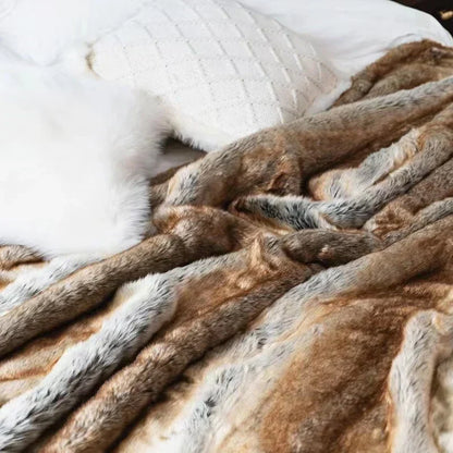 Plush Faux Fur Blanket - Soft and Warm Throw